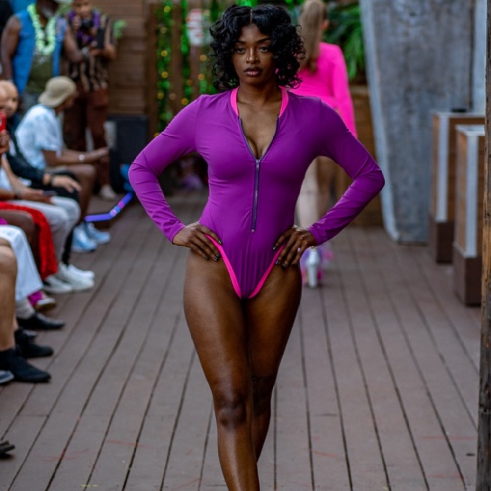 Women’s long sleeve monokini. NWT. Pink and purple. Front zipper. Designer. - Picture 5 of 10